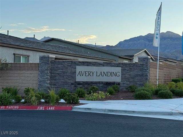 10851 Mila Landing Avenue, Las Vegas, NV 89166