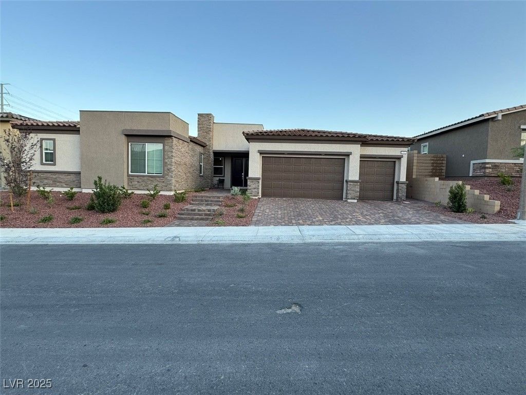 10851 Mila Landing Avenue, Las Vegas, NV 89166