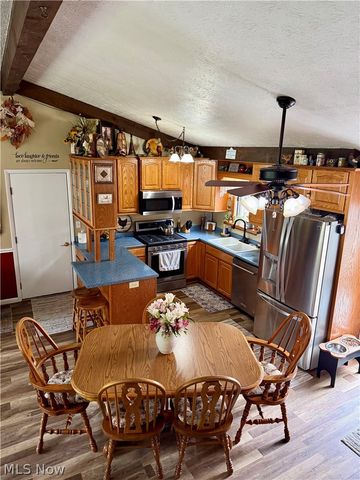 572 Hughes Drive, Tallmadge, OH 44278