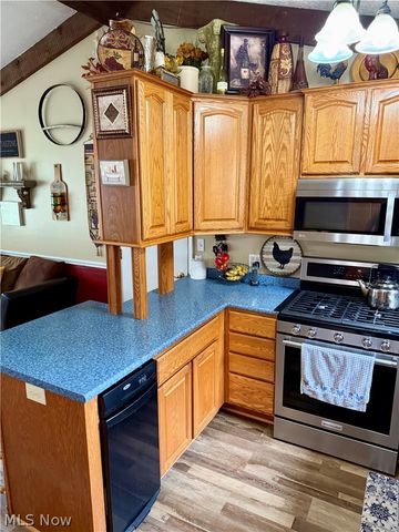 572 Hughes Drive, Tallmadge, OH 44278