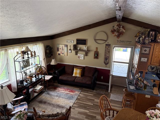 572 Hughes Drive, Tallmadge, OH 44278