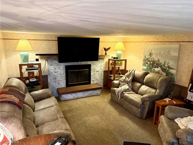 572 Hughes Drive, Tallmadge, OH 44278