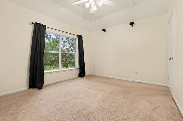 135 Kellyn Oaks Drive, Conroe, TX 77306