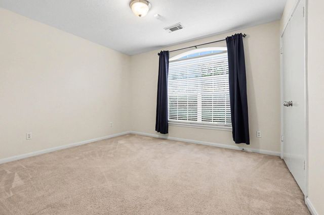 135 Kellyn Oaks Drive, Conroe, TX 77306