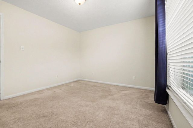 135 Kellyn Oaks Drive, Conroe, TX 77306