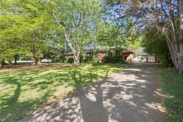 215 Arcadia Drive, Anderson, SC 29621