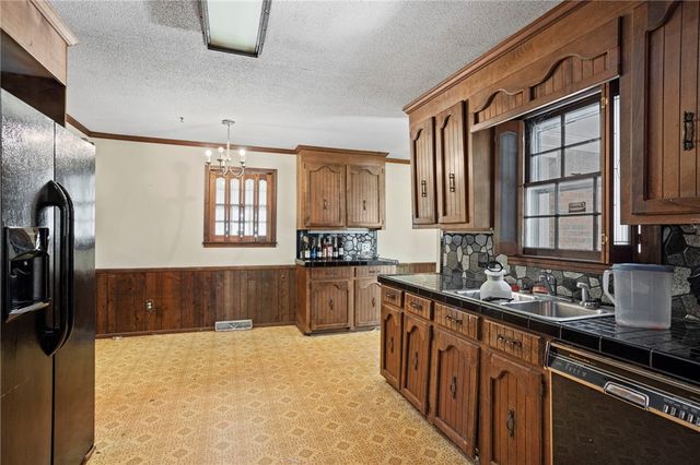 215 Arcadia Drive, Anderson, SC 29621
