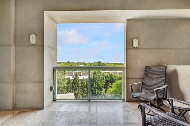 2881 Peachtree Road NE 702, Atlanta, GA 30305