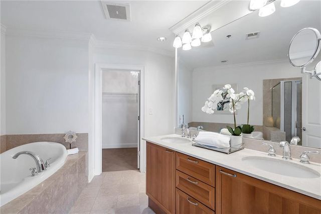 2881 Peachtree Road NE 702, Atlanta, GA 30305