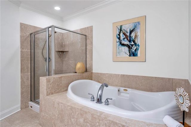 2881 Peachtree Road NE 702, Atlanta, GA 30305