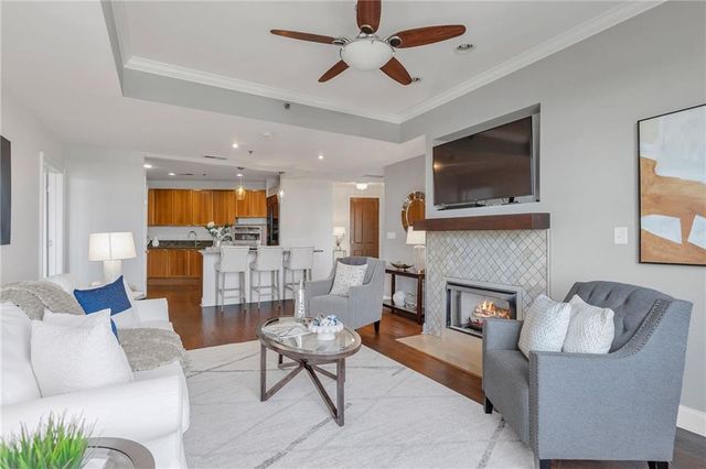 2881 Peachtree Road NE 702, Atlanta, GA 30305