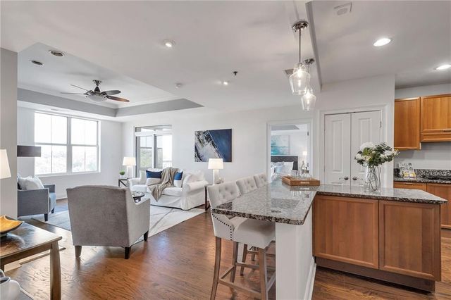 2881 Peachtree Road NE 702, Atlanta, GA 30305