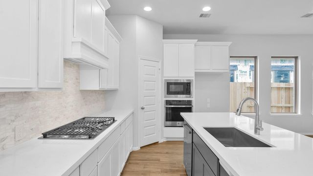 8607 Mae James Trail, Richmond, TX 77406