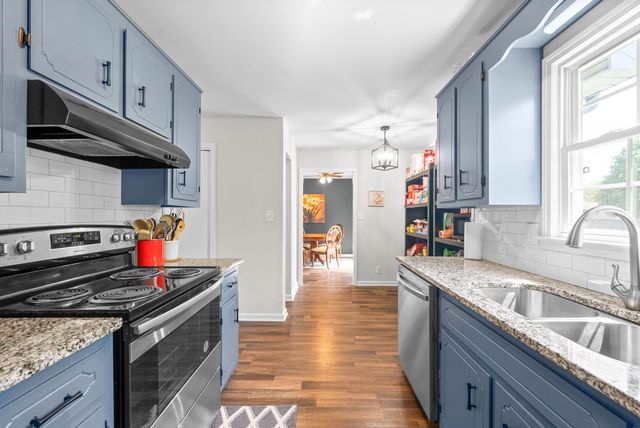 3433 Oak Lawn Dr, Clarksville, TN 37042