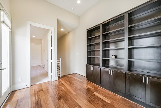 5425 Hidalgo Street A, Houston, TX 77056