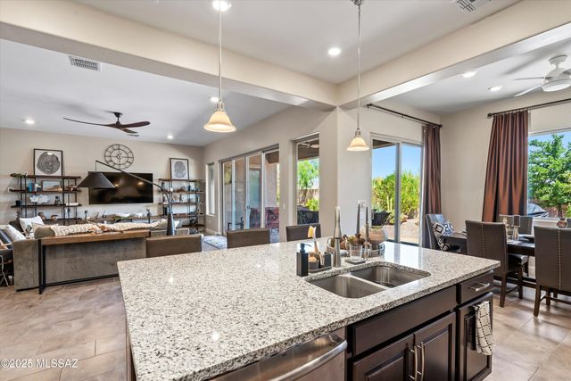 660 W Aviator Crossing Drive, Oro Valley, AZ 85755