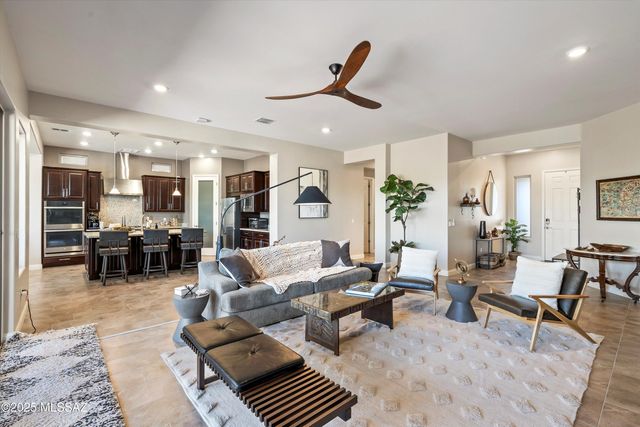 660 W Aviator Crossing Drive, Oro Valley, AZ 85755