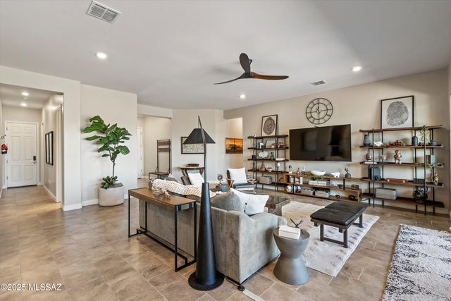 660 W Aviator Crossing Drive, Oro Valley, AZ 85755