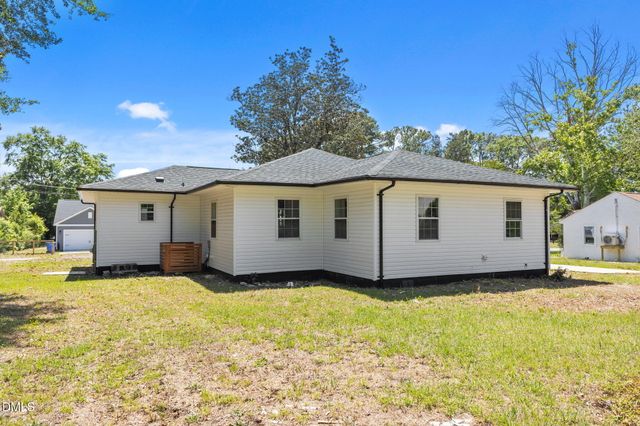 5318 Dairy Drive, Fayetteville, NC 28304