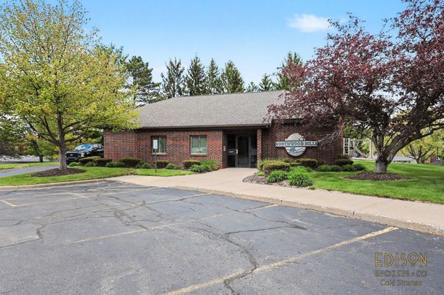 3378 Devonwood Hills NE F, Grand Rapids, MI 49525