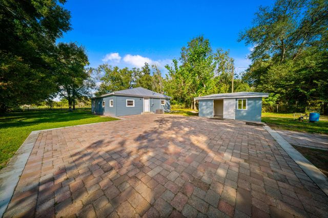 250 NW 98th Street, Okeechobee, FL 34972