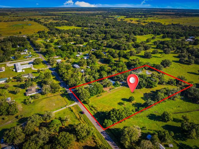 250 NW 98th Street, Okeechobee, FL 34972