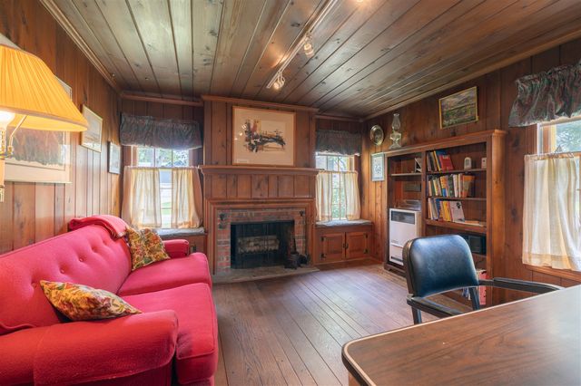 3830 Ferndale Avenue, Kalamazoo, MI 49001