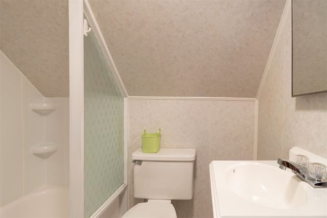 3830 Ferndale Avenue, Kalamazoo, MI 49001