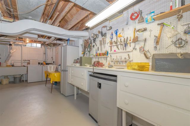 3830 Ferndale Avenue, Kalamazoo, MI 49001