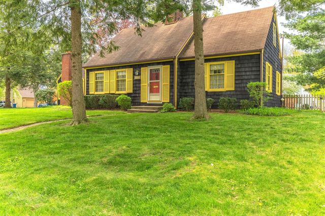 3830 Ferndale Avenue, Kalamazoo, MI 49001