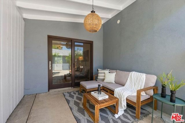 17453 Burbank Boulevard, Encino (los Angeles), CA 91316