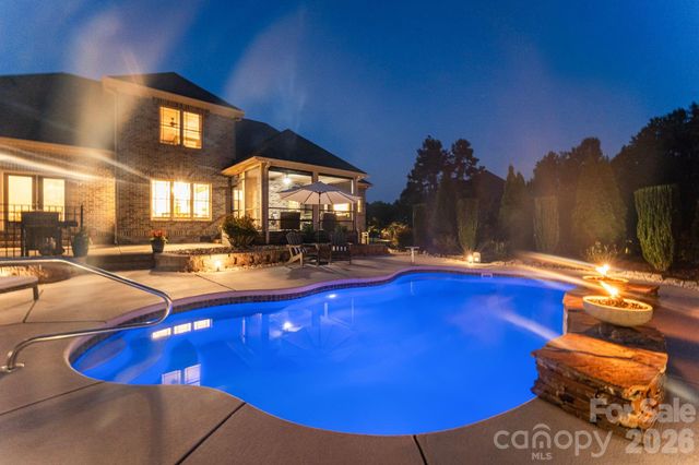 160 Riverchase Lane, Mooresville, NC 28115