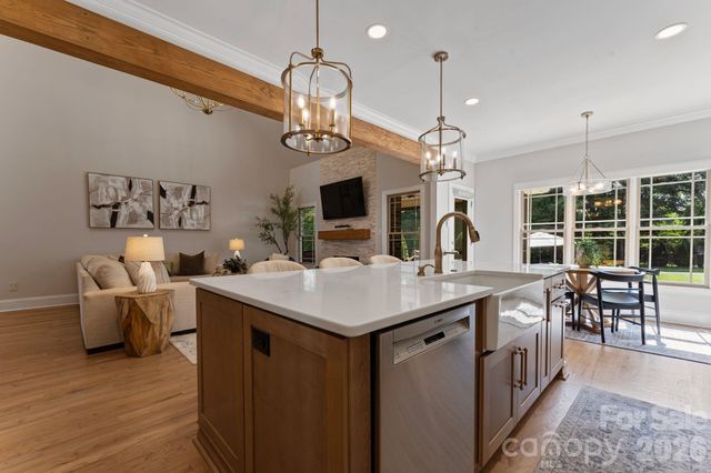 160 Riverchase Lane, Mooresville, NC 28115