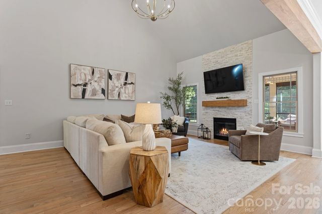 160 Riverchase Lane, Mooresville, NC 28115