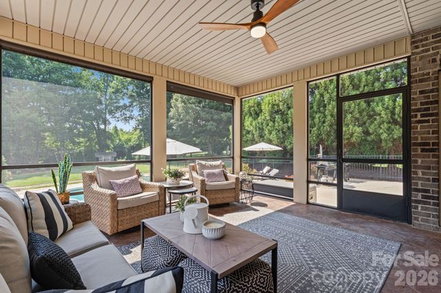 160 Riverchase Lane, Mooresville, NC 28115