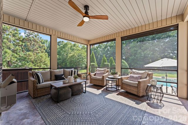 160 Riverchase Lane, Mooresville, NC 28115