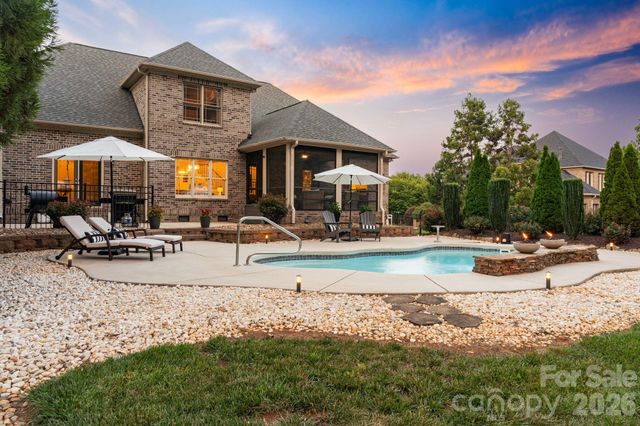 160 Riverchase Lane, Mooresville, NC 28115