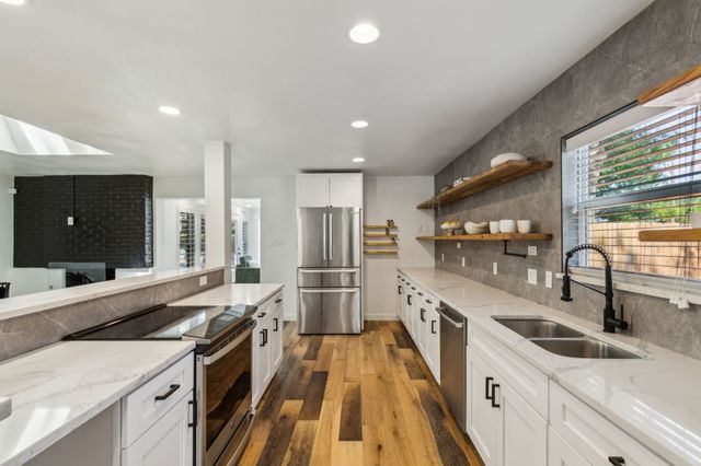 12105 Cox Lane, Dallas, TX 75244