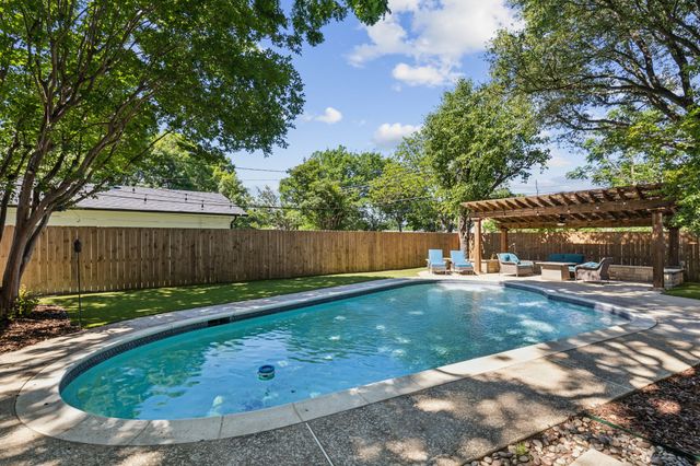12105 Cox Lane, Dallas, TX 75244