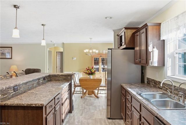 11670 Magnet DR, Smithfield, VA 23430