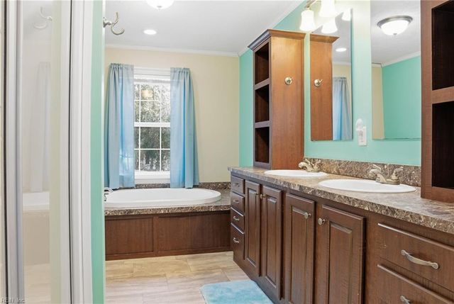 11670 Magnet DR, Smithfield, VA 23430