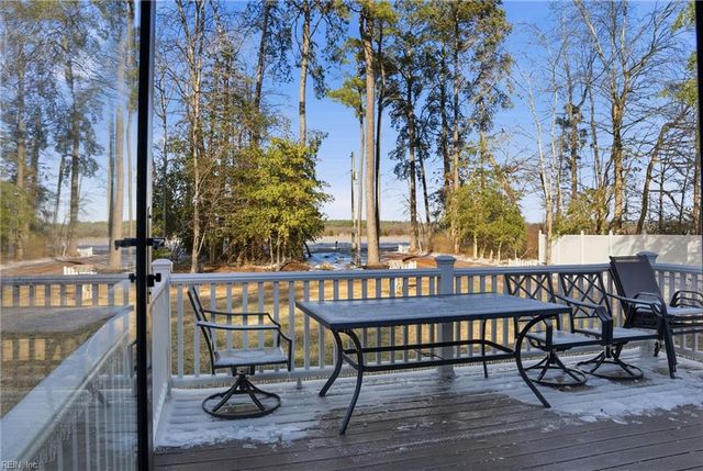 11670 Magnet DR, Smithfield, VA 23430