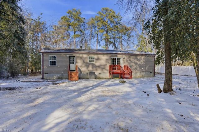 11670 Magnet DR, Smithfield, VA 23430