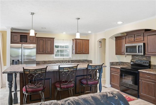 11670 Magnet DR, Smithfield, VA 23430