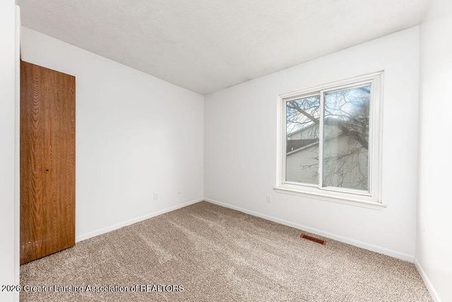 5808 Okemos Road, Haslett, MI 48840