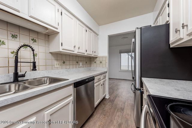 5808 Okemos Road, Haslett, MI 48840