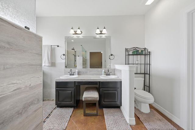 201 W Chatham Street, Bellville, TX 77418