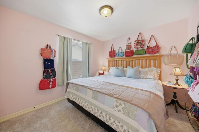 201 W Chatham Street, Bellville, TX 77418
