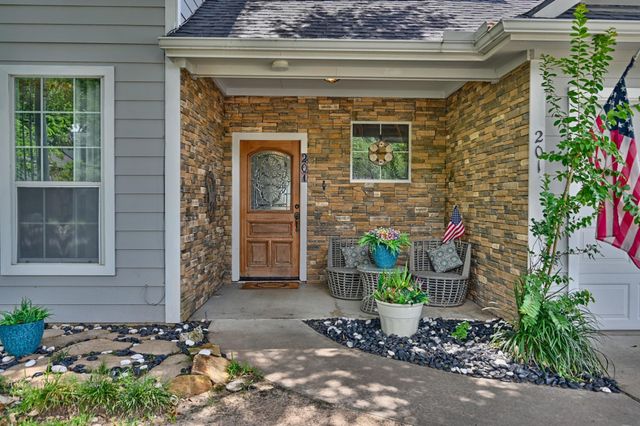 201 W Chatham Street, Bellville, TX 77418