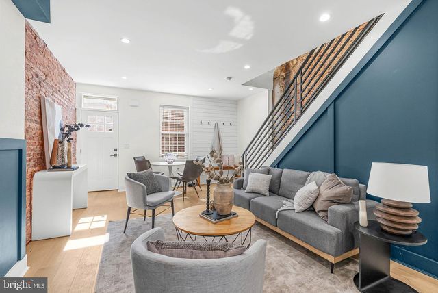 2211 E GORDON ST, Philadelphia, PA 19125